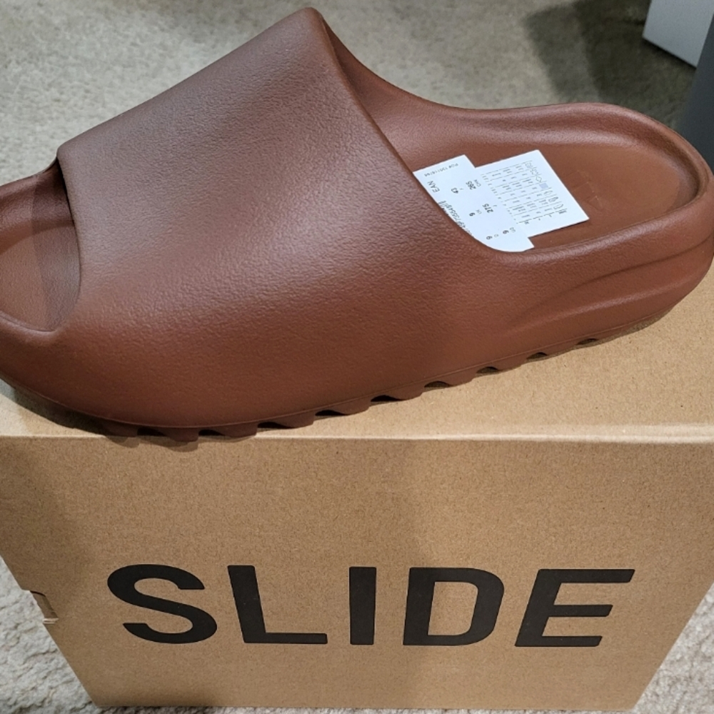 Yeezy slide Flax
